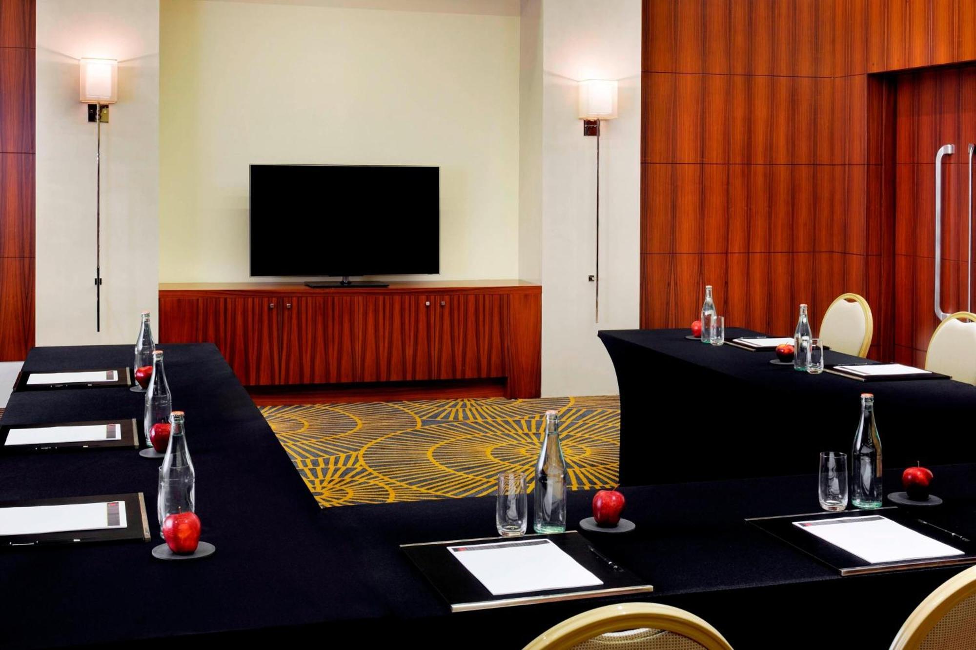 Marriott Hotel Al Jaddaf, Dubaj Exteriér fotografie Meeting room